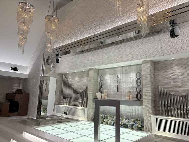 チャペル。横にも広く綺麗だった。