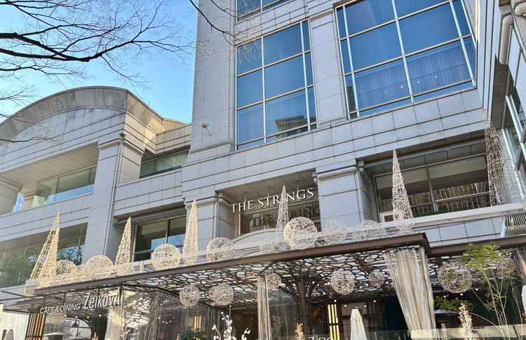 式場正面入り口