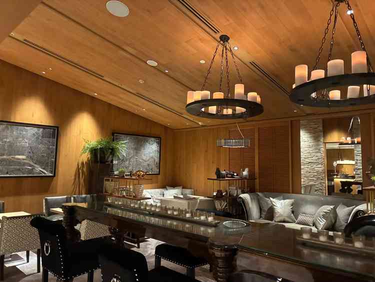 VIPラウンジは受付後から挙式までの間にゲストに軽食とドリンクを提供できる。ゲストが嬉しいおもてなし