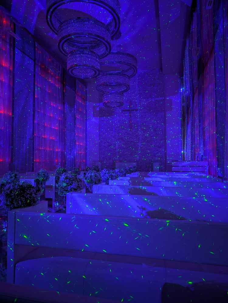 特にライティングは多様であり、来場者を驚かせるような演出ができそうです