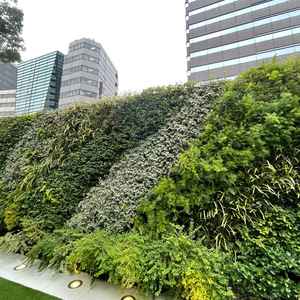 ガーデンから見える景色。都会のビルは見えましたが、写真撮影では写らないので安心です。