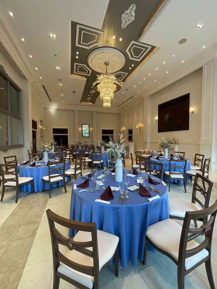 コンパクトながらも白を基調としていてわたしの理想の雰囲気とマッチしてて素敵でした