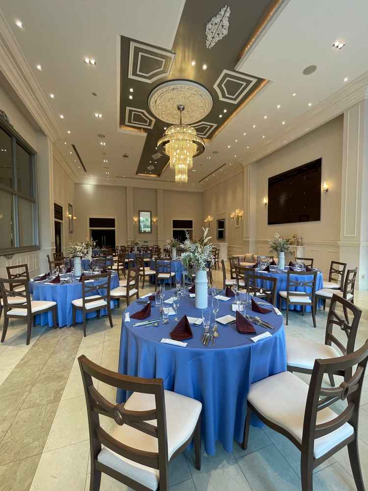 コンパクトながらも白を基調としていてわたしの理想の雰囲気とマッチしてて素敵でした