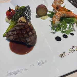 メイン料理の試食