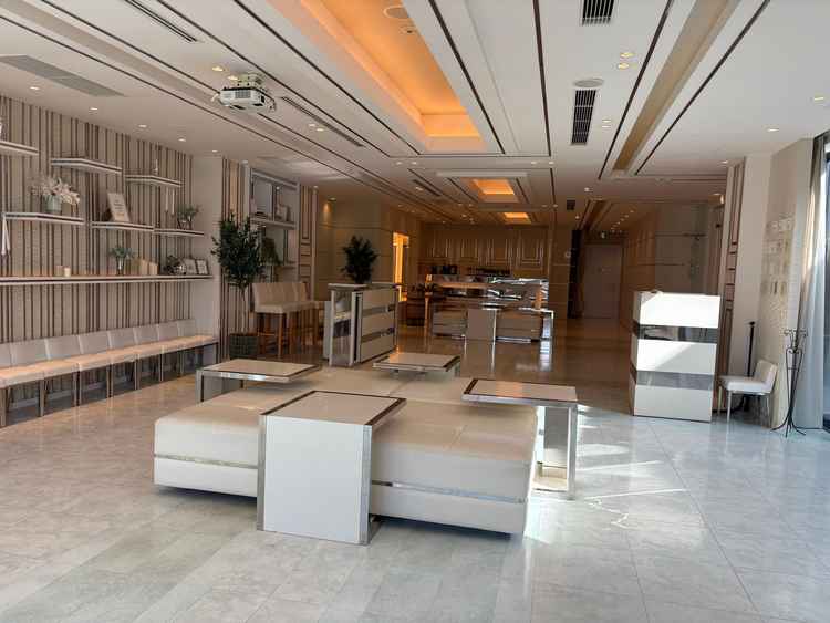 クリスタルルーム