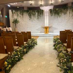 挙式会場はゲストとの距離が近く、声が届く点が魅力でした。