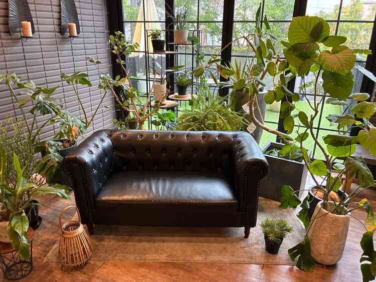 ベンチスタイルの高砂