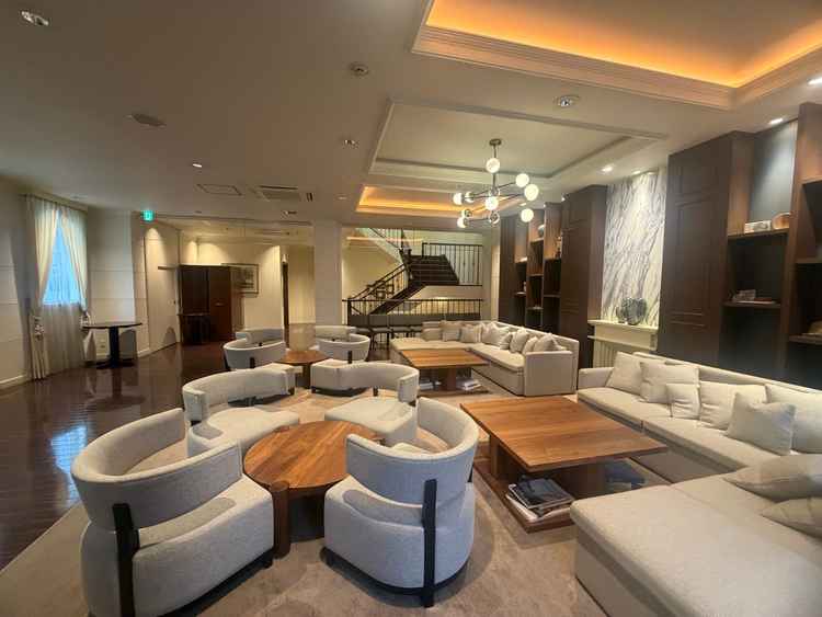 ウッドティックな方の待ち合い写真