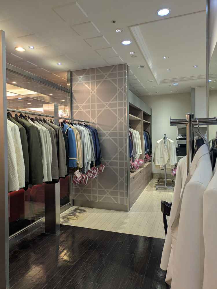 タキシード試着ルーム