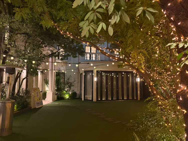 ガーデンはライトアップがとても綺麗でした。