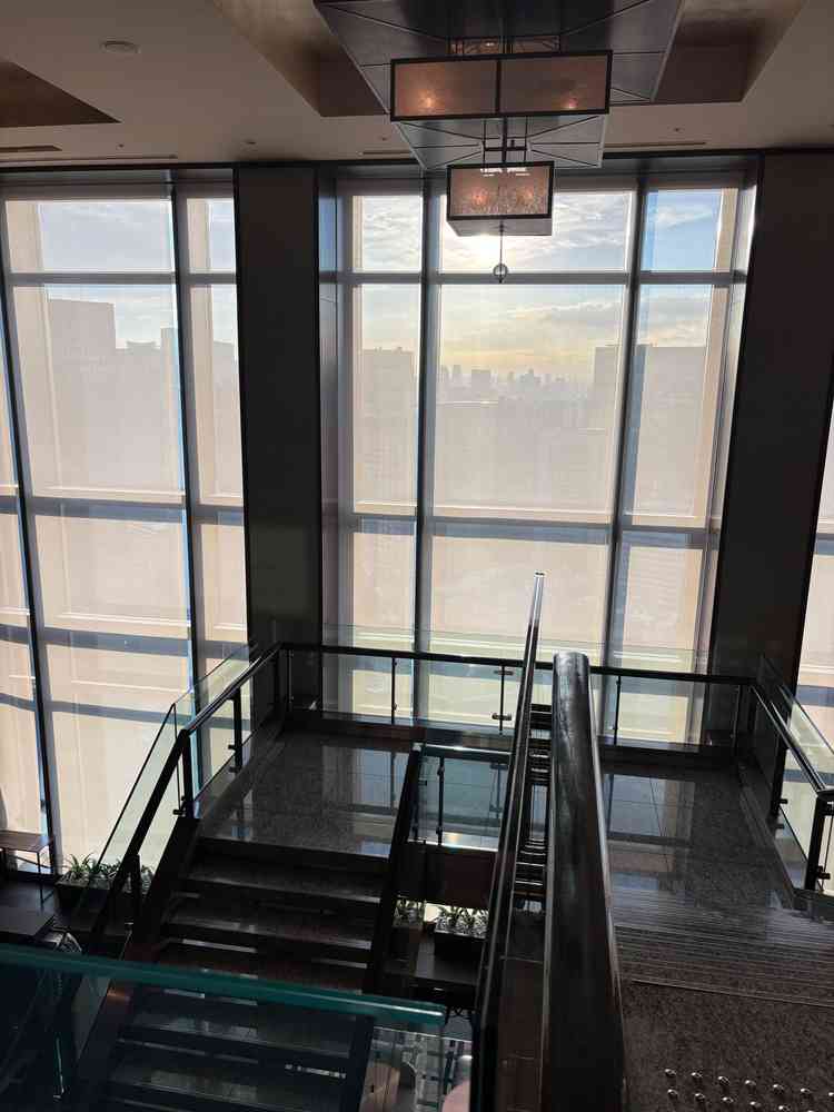 ウェディング関連の動線は全て3階で完結しますが、38階のホテルフロアでも挙式前後に写真撮影が可能。