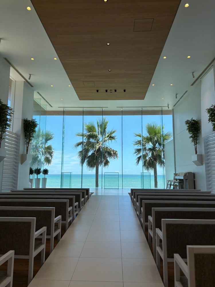 晴れた日の午前中のチャペルの景色に大感動