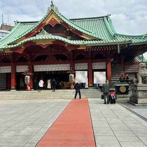 実際に歩く参進の儀の道です。七五三の時期で一般客の方もたくさんいました。