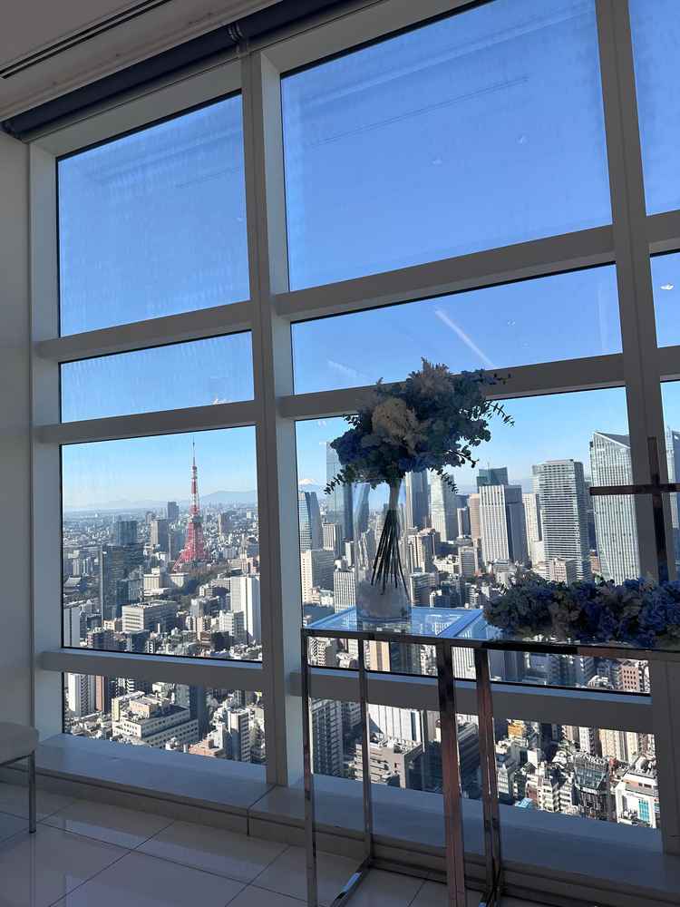 チャペルで東京タワーと富士山が見えることに感動しました。
