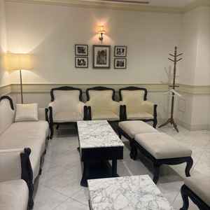 両家の控室。新郎側、新婦側それぞれ分かれており、ゆったりと寛いでもらえそうだと思いました。