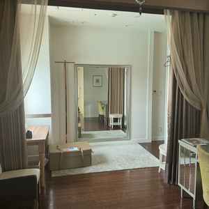 新郎新婦の控室。スペースもゆったりしていて、着替えも問題なくできそう。