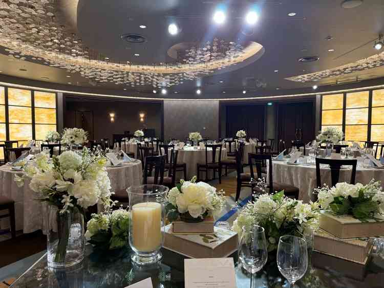 最初に見学した披露宴会場。挙式会場と同じフロアにあるため移動も少なくよかった。