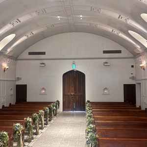 チャペル内（参列者席）