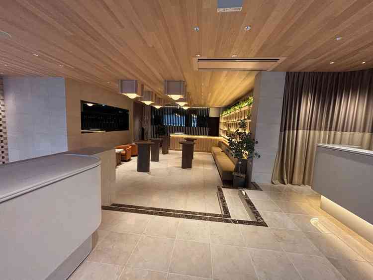 友人の待合スペース。とてもきれいで落ち着いた雰囲気でした。