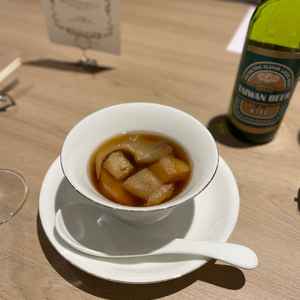 自慢だというフカヒレのスープ、姿煮は初めて食べましたがとても美味しかったです。