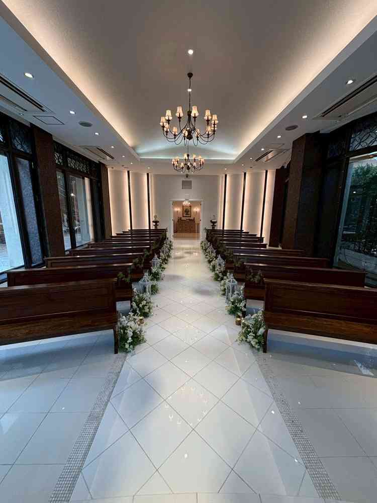 チャペルの新郎新婦からの景色。ゲストの顔がよくみえると思いました。