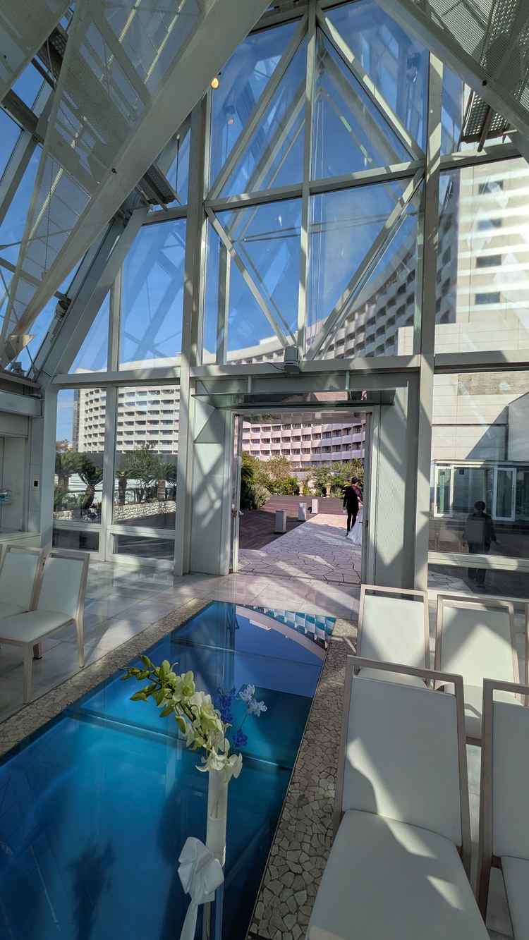 クリスタルチャペルの出入り口