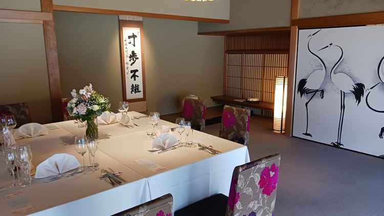 和風の披露宴会場。庭園が目の前にあり、和風の雰囲気が合っていた。