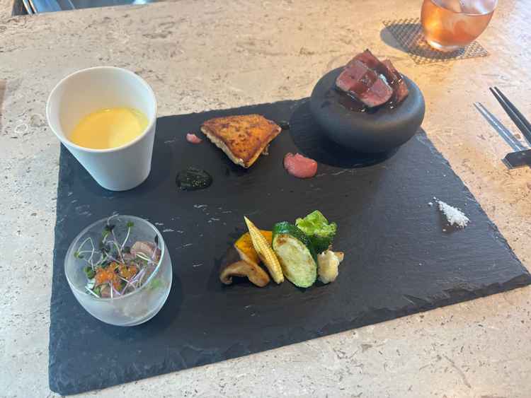 試食でコースのほとんどの料理をいただくことができました。味も良かったですが見た目の華やかさが素敵