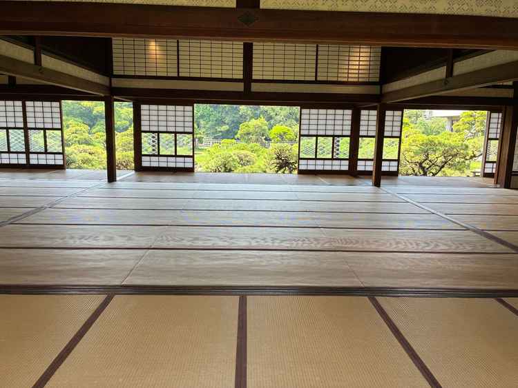 入った瞬間に圧倒されて、思わずここは本当に柳川か？と思いびっくりしました。見る角度で沢山楽しめて良き