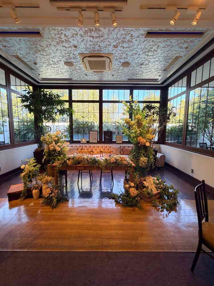 2階にある披露宴会場もテラスがあり、そこに出ることができる