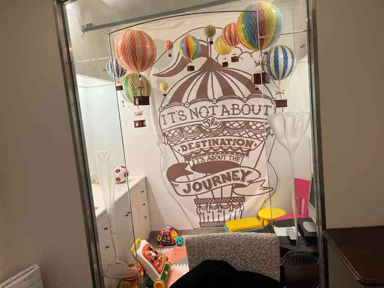 打ち合わせスペース。子供連れでも問題なし。