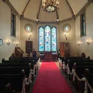 チャペルの中。生演奏が感動的でした。