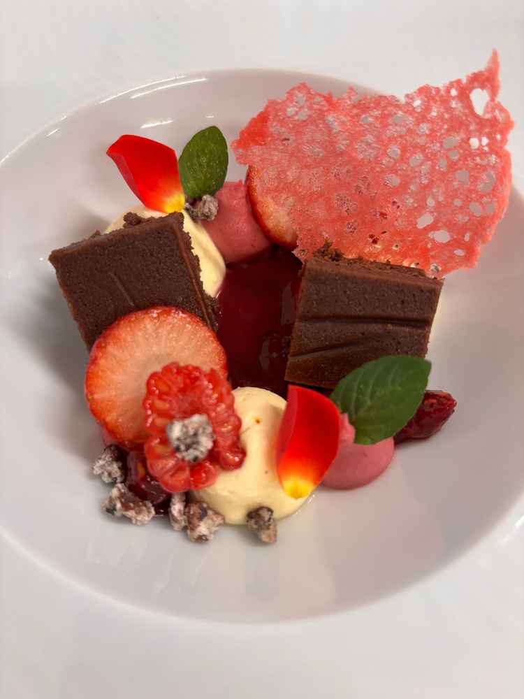 試食のデザートです。味だけでなく、食感まで楽しめるデザートでした。