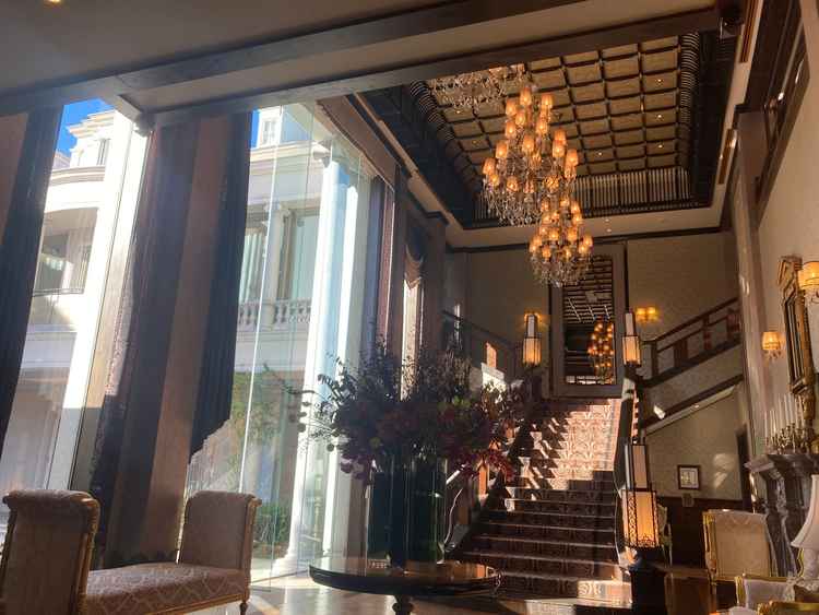 入り口の写真。この日は天気が良く、差し込む光が暖かくてよかった。