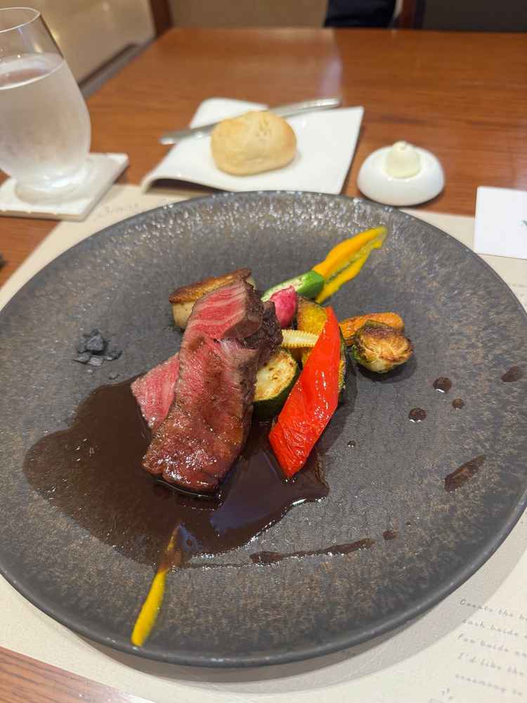 試食でいただいたお料理。お皿に乗っているもの全て美味しかった。