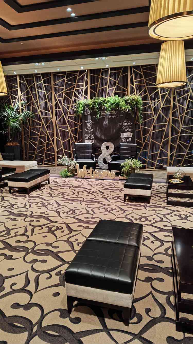 ゲスト控え室の写真。かなり広く雰囲気も良かったです。