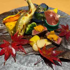 季節を感じる目にも楽しいプレート