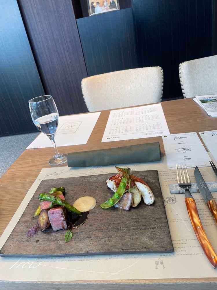 料理は見た目もきれいで味もおいしく、試食でも満足感がありました。