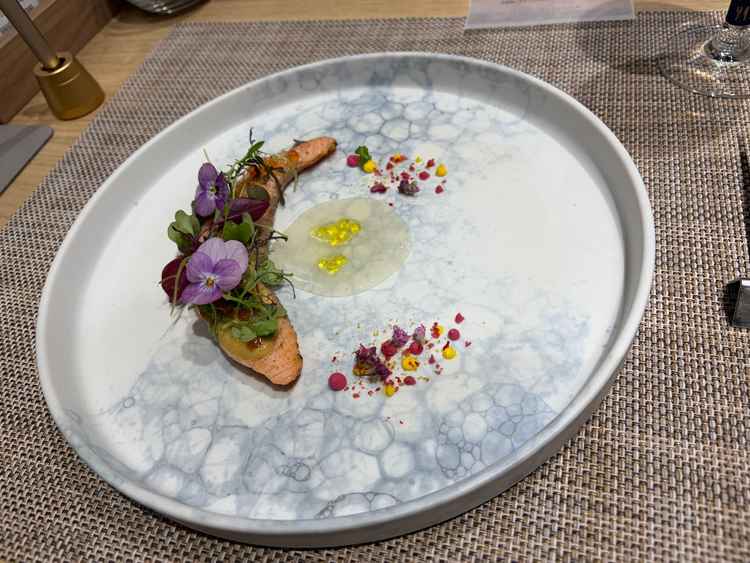 試食で食べたお料理です。お魚もとても美味しかったです。