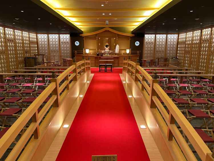 和装にも合う会場がフロア違いで用意されていて、様々なニーズに対応できる便利さ。