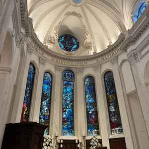 チャペル。後ろにはパイプオルガンもあって、すごく素敵。