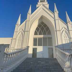 外観がオシャレで素敵な結婚式場でした。写真映え間違いなしです！