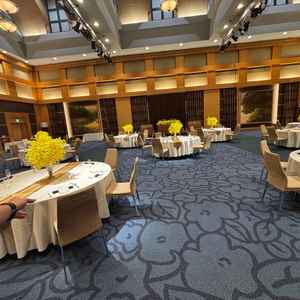 披露宴会場。100名以上入っても全然問題なく広かった。