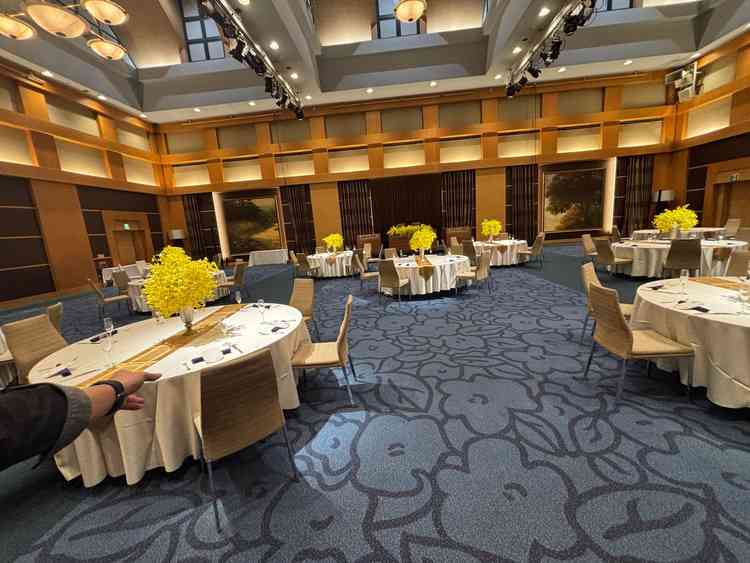 披露宴会場。100名以上入っても全然問題なく広かった。