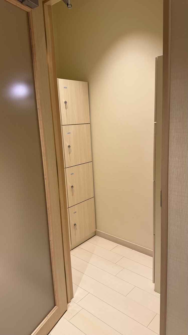 会場にはコインロッカーもありました。