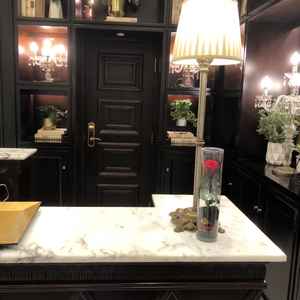 ロビーの荷物預かり場所。高級感があり、ゲストも安心して利用できそうだなと思った。