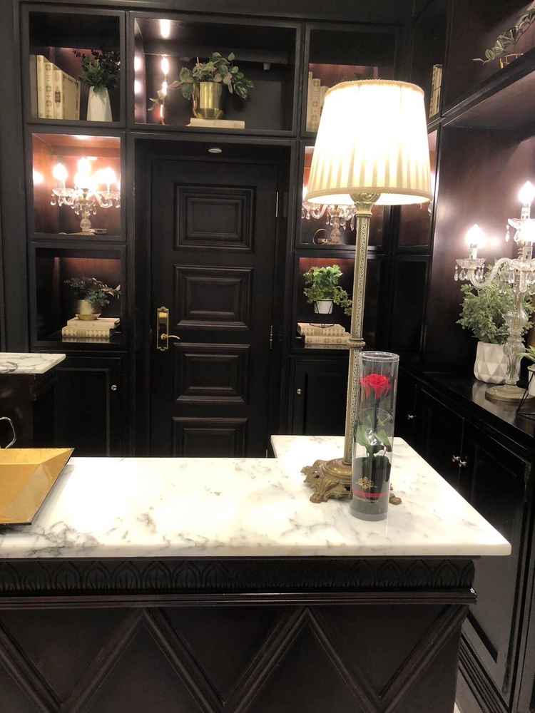 ロビーの荷物預かり場所。高級感があり、ゲストも安心して利用できそうだなと思った。