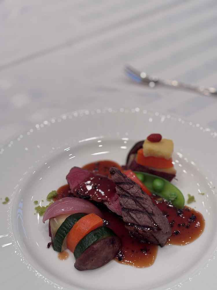 メインのお料理も、リゾットも納得の美味しさでした。