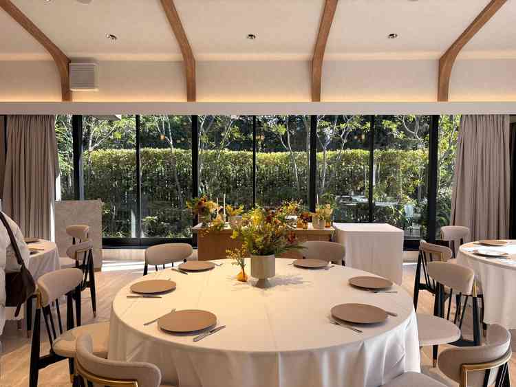 少人数限定の披露宴会場。今年の1月にできたということでとても綺麗でした。