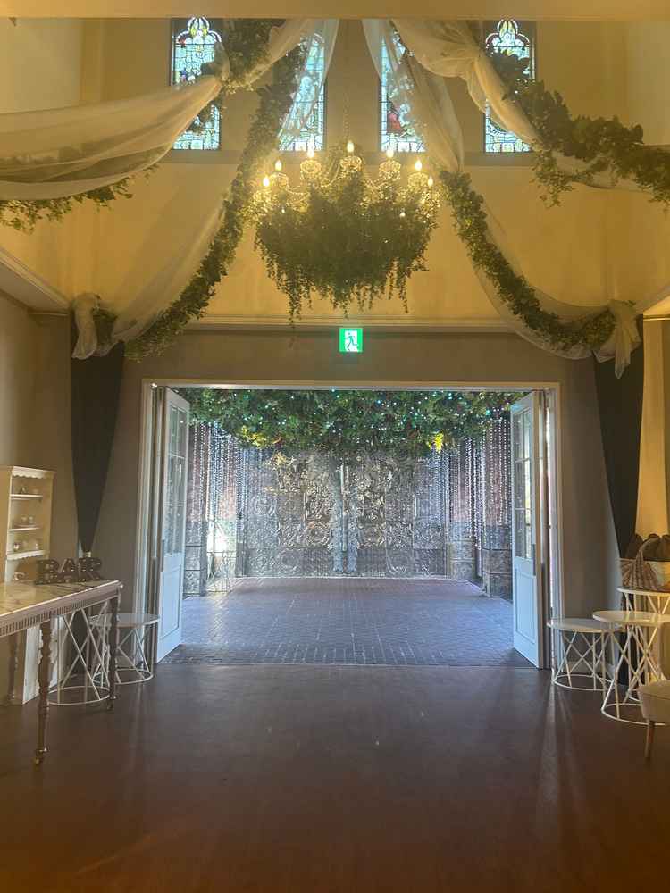 挙式後のフォトスポットも映えるところが沢山あり素敵でした。